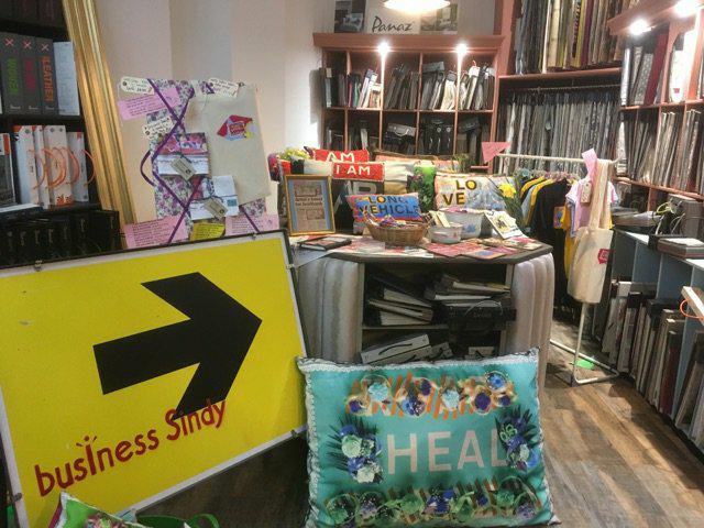 thiswayforthat's tweet image. Live from Koo-ee, my closing exhibition &amp;amp; etsy shop launch party! #thiswayforthat #julieboswell #artist #art 
etsy.com/uk/shop/THISWA…