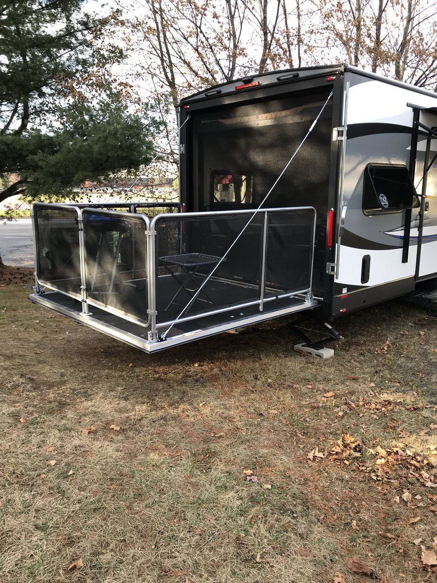 RickMailhiot's tweet photo. Just realized that this patio is most definitely enough room for a @PearlDrumCorp #mastersmaplecomplete maybe a parking lot tour this summer? #mindblown #ohitison #hyperlite https://t.co/D0Wv2KvB1N