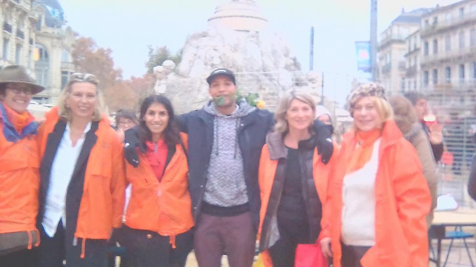 BLALIAM's tweet photo. Dans le cadre de la journée internationale des violences faites aux #femmes, dès le 25/ 11 et jusqu'au 10/12/ 2017, les #clubs #Zonta de #Montpellier #France Sud ont choisi un support visuel pour sensibiliser tous les publics : le sac à pain. Diffusé dans les #boulangeries #MNDTV https://t.co/ViCqL8xbbQ
