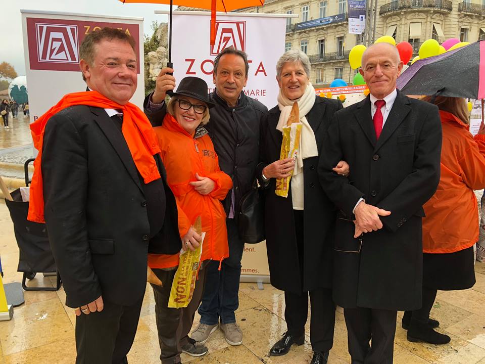BLALIAM's tweet photo. Dans le cadre de la journée internationale des violences faites aux #femmes, dès le 25/ 11 et jusqu'au 10/12/ 2017, les #clubs #Zonta de #Montpellier #France Sud ont choisi un support visuel pour sensibiliser tous les publics : le sac à pain. Diffusé dans les #boulangeries #MNDTV https://t.co/ViCqL8xbbQ