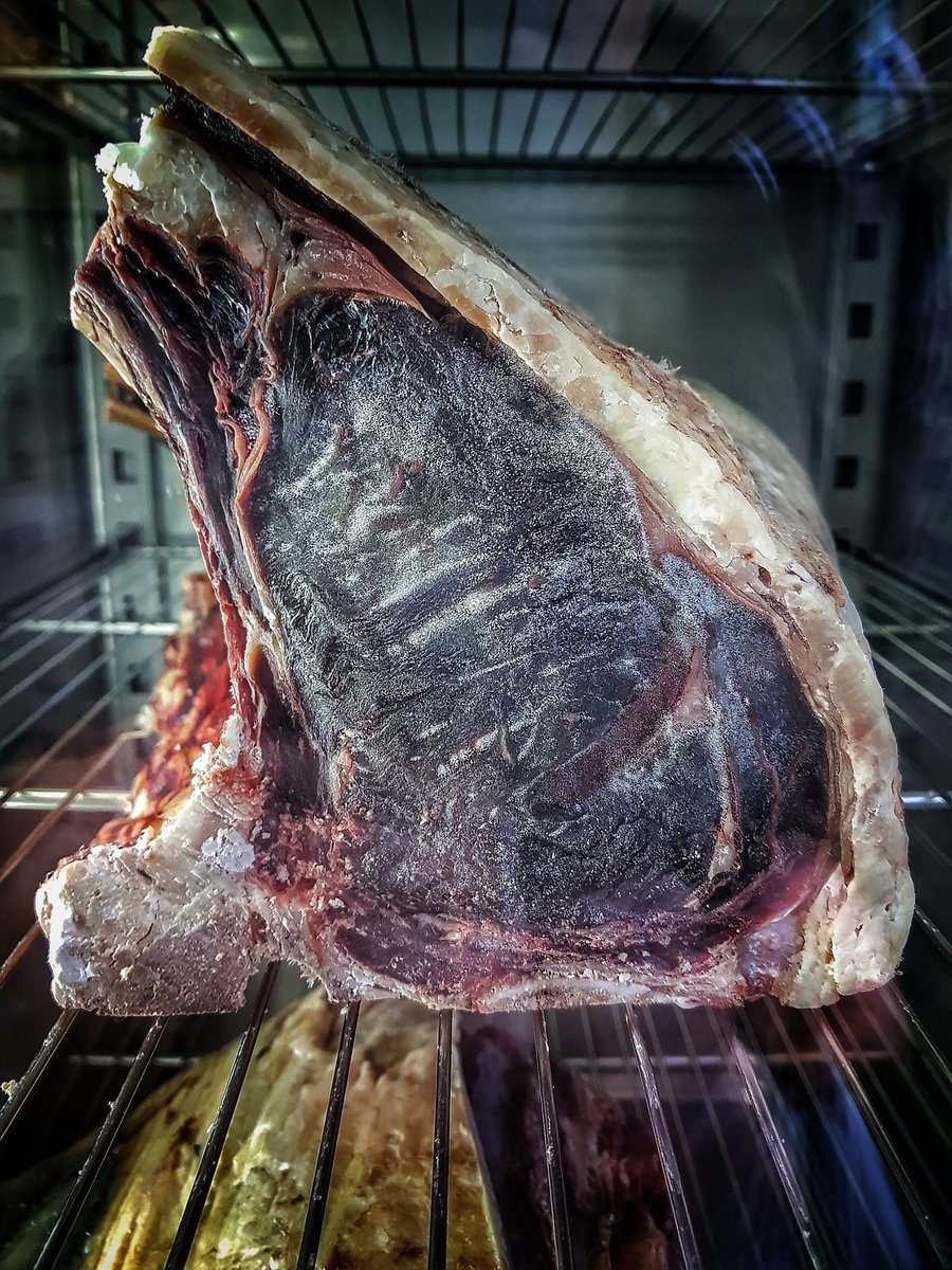 devonwoodsmoke's tweet photo. Great to pop in to see @CoxLaflin butchers for a catch up... nice setup on the edge of dartmoor with some looking stunning meat https://t.co/PakApkhxtf