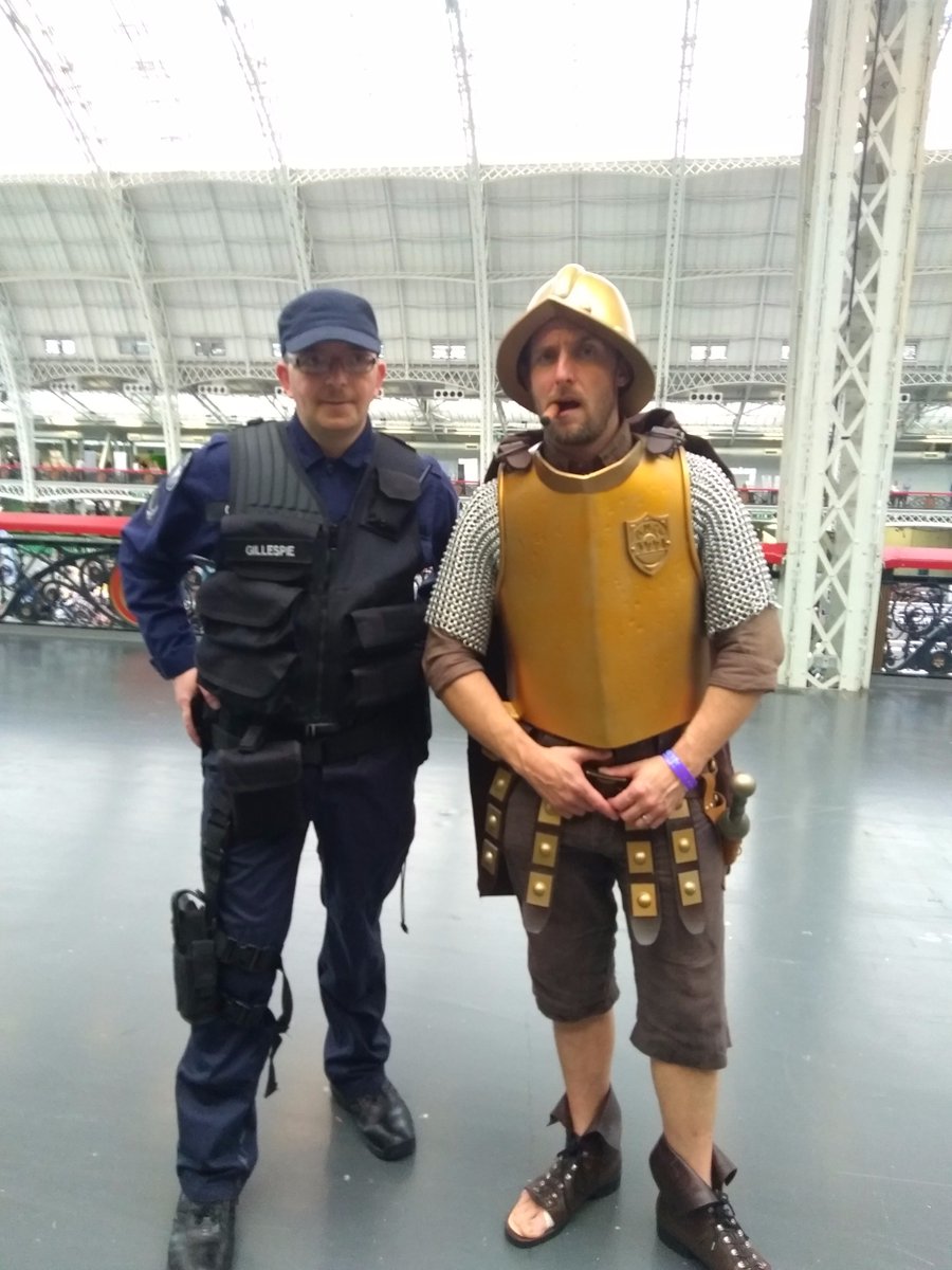 DGStormtrooper's tweet photo. Rick Grimes Saturday and Stargate Sunday, my greens if get them patched in time :-) Wales Comic Con @walescomiccon #WalesComicCon #WCC17 @SuanneBraun @imcorinnemec @Cudlitz @StevenOgg @RossMarquand https://t.co/tDNmzueBSb