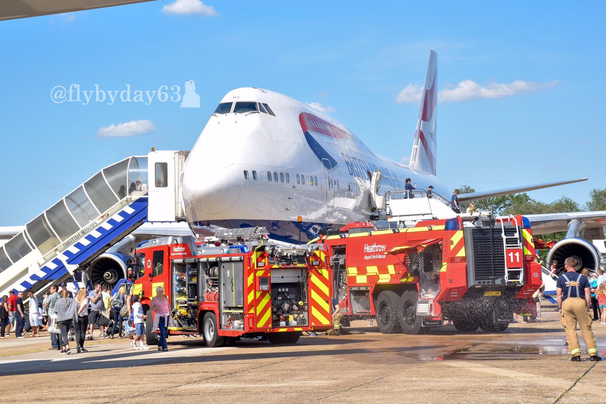 flybyday63's tweet photo. Many of you know that my favourite aircraft is the jumbo jet. Since Concorde is not around any more, I truly believe the #B747 is the one that epitomises beauty and majestic splendour. 
I found these shots I took at #DiscoverBA day, a couple of years ago.
Where you there as well? https://t.co/8HACFNdilO
