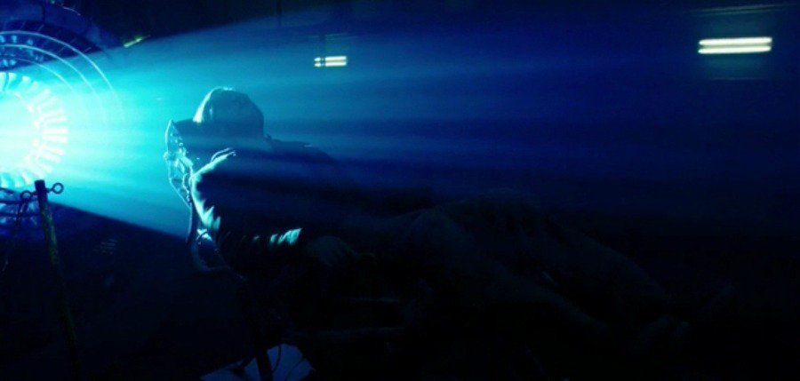 12 MONKEYS (S1, EP1: SPLINTER) (2015)

DP: Todd McMullen
Director: Jeffrey Reiner
More Shots: bit.ly/2ApvLgM