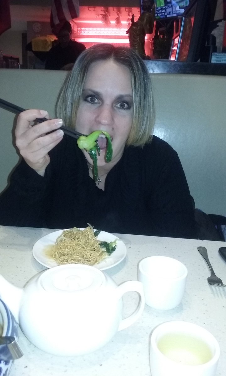 JMahouchick's tweet photo. Dinner in chinatown!!! #FlamingKitchen https://t.co/EzDCu7kfRZ
