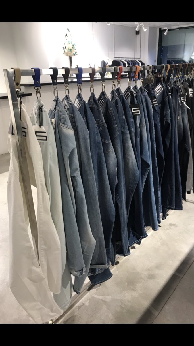LuigiSpago's tweet photo. DENIM REVOLUTION 
@LuigiSpago #LuigiSpagoAtelier #LuigiSpagoShoes https://t.co/kEgDRpXawo