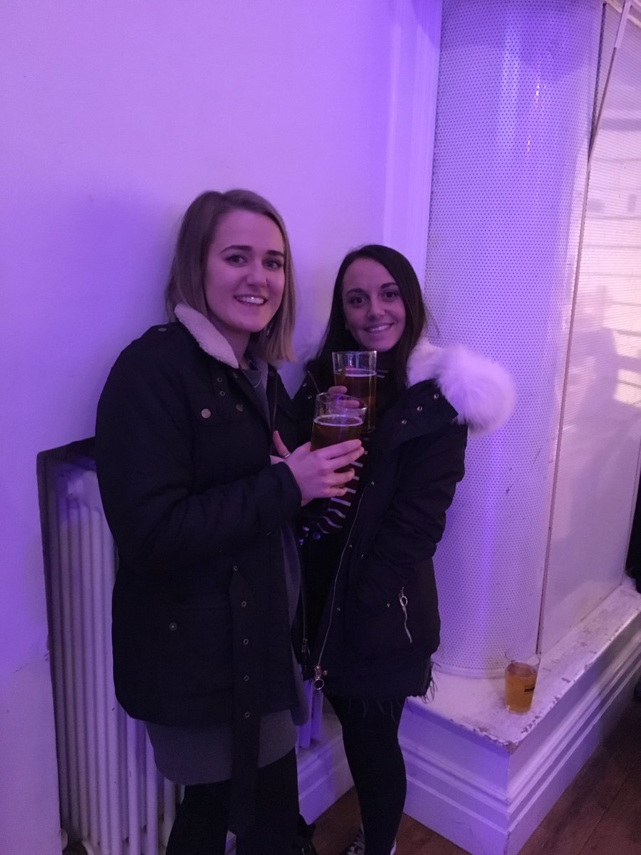 hoops93's tweet photo. @DorkingBeerFest #winterbeerfest the two buff gals on the beer 🍻 https://t.co/puT9ewjVNT