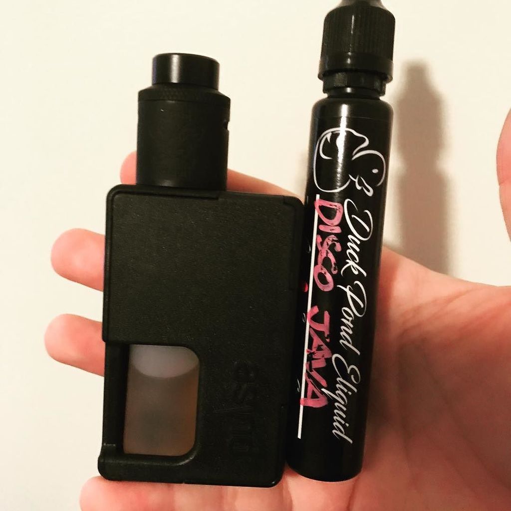 DearAtty's tweet photo. Murdered out handcheck. Black in Black Pulse BF | Black on Black Dead Rabbit | Disco Java

________________________________________________________
•#DearAtty • #vape • #vapeporn • #vapelife • #vapecommunity • #HeavyweightEliquid • #vapestagram •… https://t.co/mYbBqVH6rn https://t.co/nY8FU8zFDL