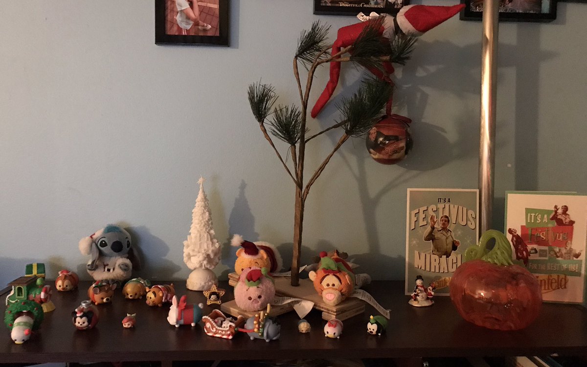 Last day of the turkey hunt fun, in one picture got both a pumpkin and early Christmas decorations #IHXTurkeyHunt #OHPA @juswen06