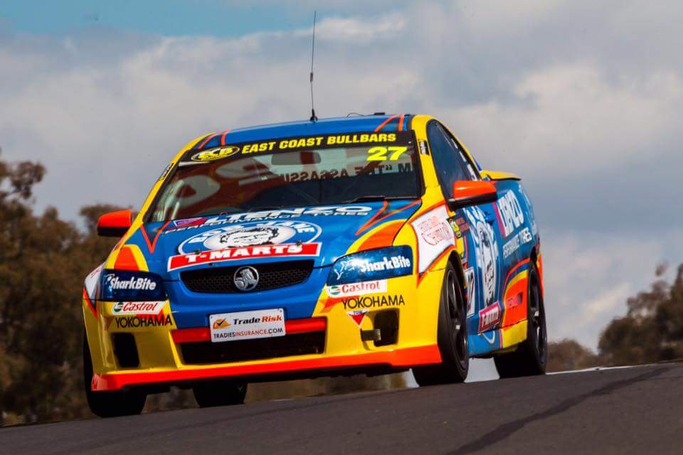 SupercarsAr's tweet photo. FINAL!!! @KimJane_Ute se lleva la penúltima carrera de la historia de las #V8Utes y se mantiene con vida en el campeonato!! Jeremy Gray fue 2º y el puntero del Campeonato, Ryal Harris, fue 3º! Se define en un rato en la Carrera 3! #Newcastle500 #VASC #SCCArg https://t.co/nMMNN2hz8M