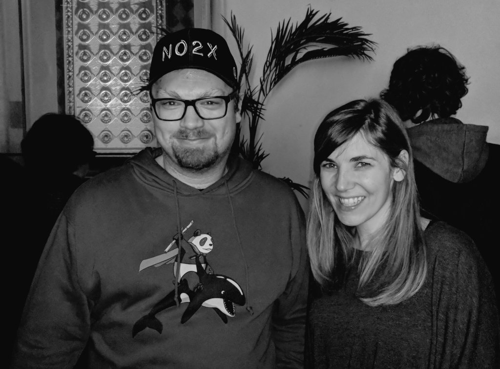 mir_btc's tweet photo. Trying to get blocked from other people, too: a picture with the most toxic crypto personality
#blacknwhite
#hf2017 https://t.co/oGvnDlZ05a