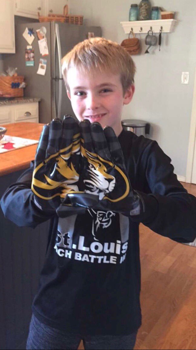Thanks to <a href="/adamsparks18/">™️</a> for making my son's day with these game worn gloves! He's a fan for life now! #Mizzou #MIZZvsARK