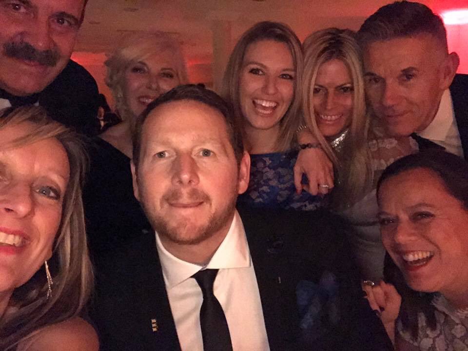 Sxsigh's tweet photo. #RSTball @LutonHooHotel supporting a superb spinal charity @RSTrust. Photo bond courtesy of @WillieThorne147 https://t.co/W4Ay6t5X7l