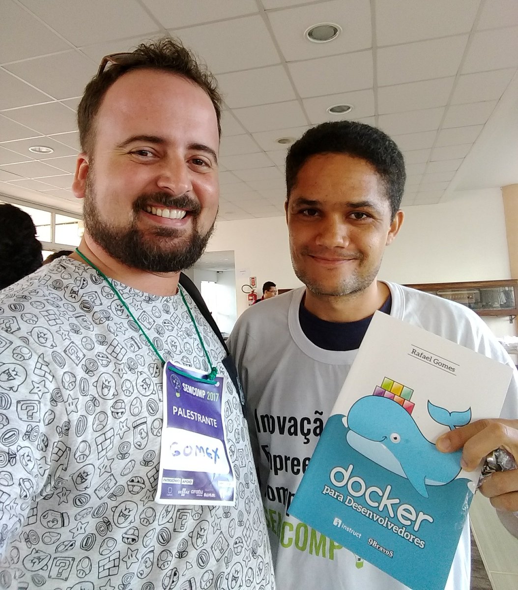 gomex's tweet photo. @JesseOliveiraBr foi o ganhador do livro hj na minha palestra da #SEMCOMP #docker https://t.co/RyOoWxW3pw