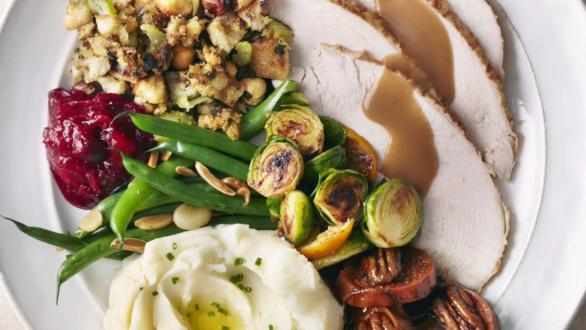 YvonneDuffeDO's tweet photo. Forget that boring turkey sandwich! Instead enjoy these tasty recipes for turkey tacos, cranberry waffles, potato cakes, and more! #ThanksgivingLeftovers https://t.co/YJkjdppbM2 https://t.co/RmhfiGyP7I