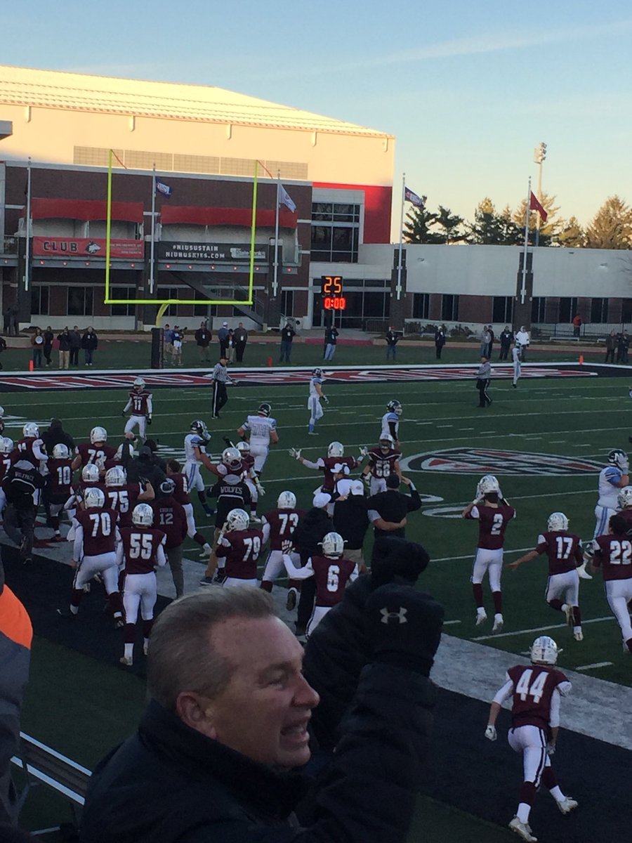 CGSchwartzy's tweet photo. Thank you @PrairieRidgeFB & @CoachSchremp for a magical season! Congrats on your back-to-back State titles!! #TeamEffort #prexperience #needtimetorecover https://t.co/ghdOvU8NLG