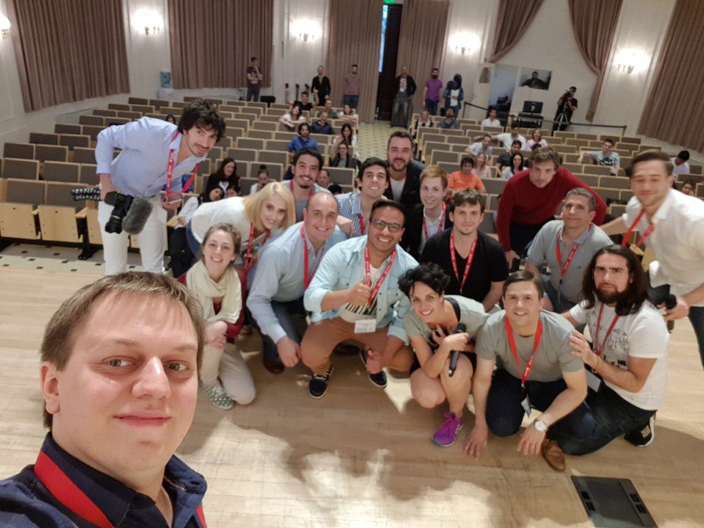 bastianhell's tweet photo. Así finalizamos #disruptba para abrir nuevos comienzos. https://t.co/5Cc4q53bGV