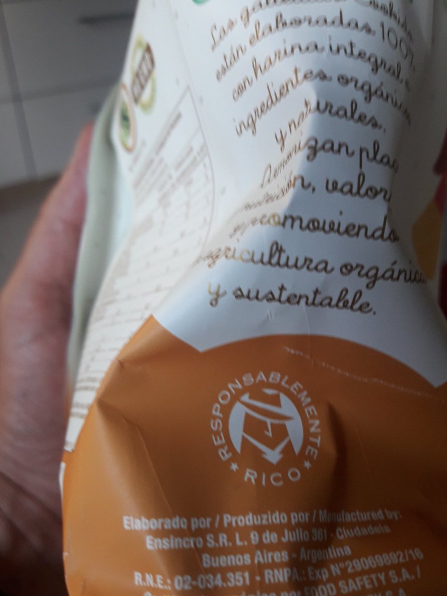 CarlosCurciGonz's tweet photo. Cuando mucho suena a demasiado. Cinco sellos de calidad traen las #cookids de #cachafaz
1. orgánico argentina
2. USDA organic
3. No GMO
4. FS
5. Responsablemente rico https://t.co/KyTg9g8XOW