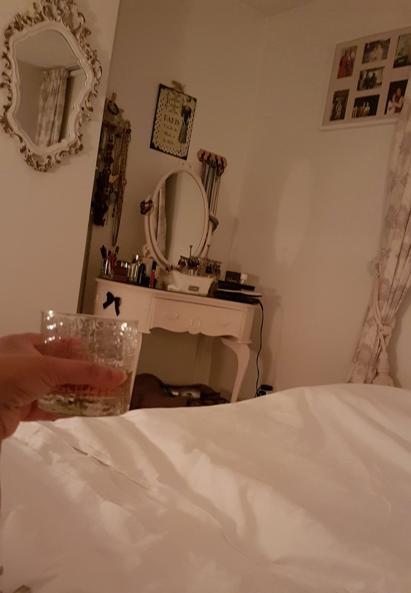 AnnieCricket's tweet photo. Do u think i will last till start of @bbctms with this in my bed? #jack #dan #needtostayawake https://t.co/VFs2UZ5ZjX