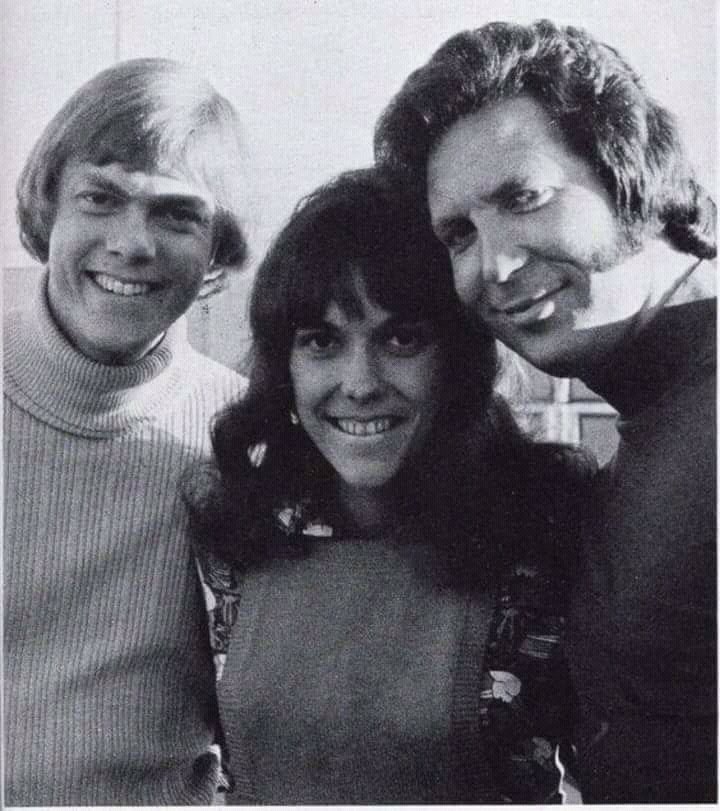 Karen Carpenter tweet media