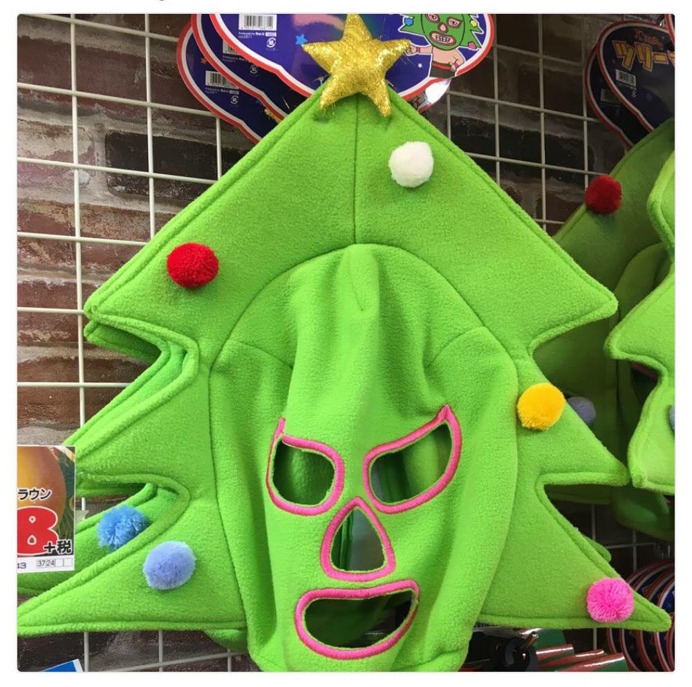 squishycole's tweet photo. The black hood sending us Christmas vibes yall https://t.co/oDMFZN1sBX