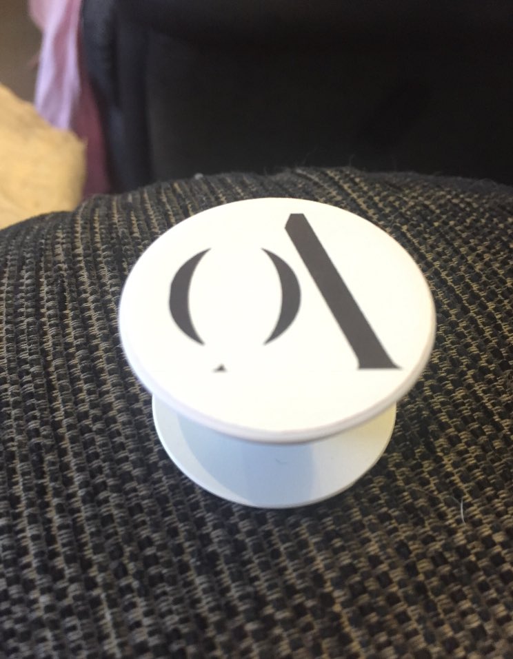 KonnakolEmily's tweet photo. Selling only 10x OA pop sockets. They fit on every phone and will last for ages. Not only that; ALL proceeds will be going straight to the band to help fund them for more tours and things❤️❤️❤️ Just £5 each (plus £1 postage) @Over_Atlantic ❤️❤️ https://t.co/XvEjpSGXOw