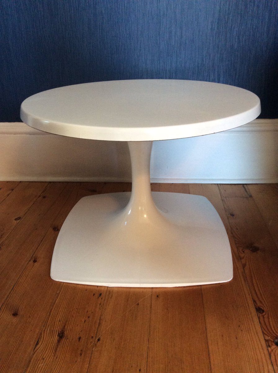 MittyDotty's tweet photo. We're bringing all sorts of goodies to @RoseandBrown @VicHallSaltaire next Saturday including these! #folkart #usa #wine #raf #tuliptable #france #industrial #vintage https://t.co/5TE75m7xKw