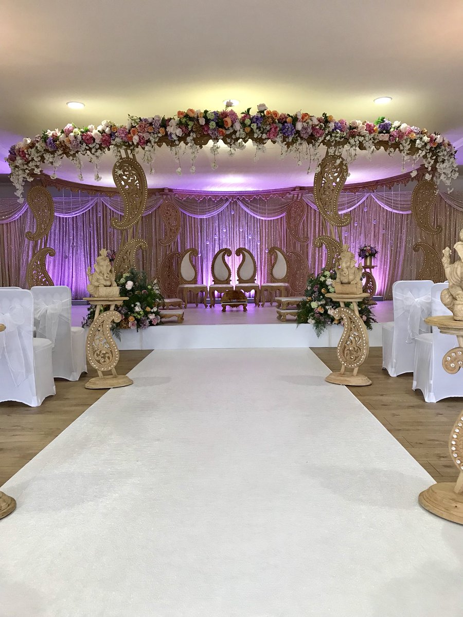 Stunning #mandap in our Henry VIII Suite today for our Asian Showcase Weekend by <a href="/WedInStyleUK/">Wed In Style</a> with all floral work by <a href="/AmieBoneFlowers/">Amie Bone Flowers</a> .. just a sneaky peek #flowers #weddings #BHAsianWeddingWeekend