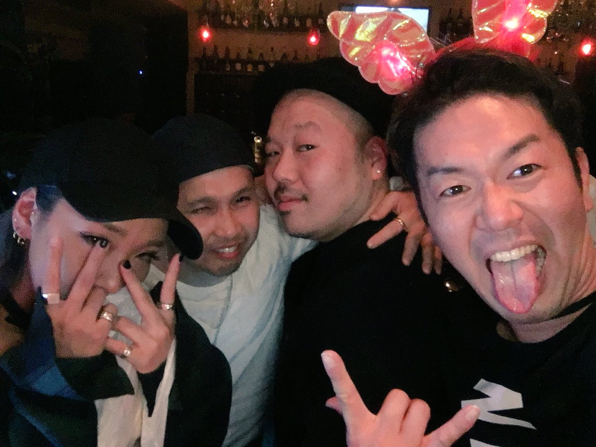 PARIPIIKKUN's tweet photo. AndyNextJapan × メイサム💋

PartyUp😊

SPECIAL GUEST 【BABY-T】
GUEST 【DJ Am0】【DJRUFFTY】

最高にブチ上がりました‼️‼️
あーい😉👍✨

お疲れ様でしたあ😎✌️

#メイサム #andynextjapan #djbabyt #djamo #djruffty #partyup #岡山のいっくん #パリピ #岡山都市伝説 #岡山本町  #okayama https://t.co/7uiRWpIIn3