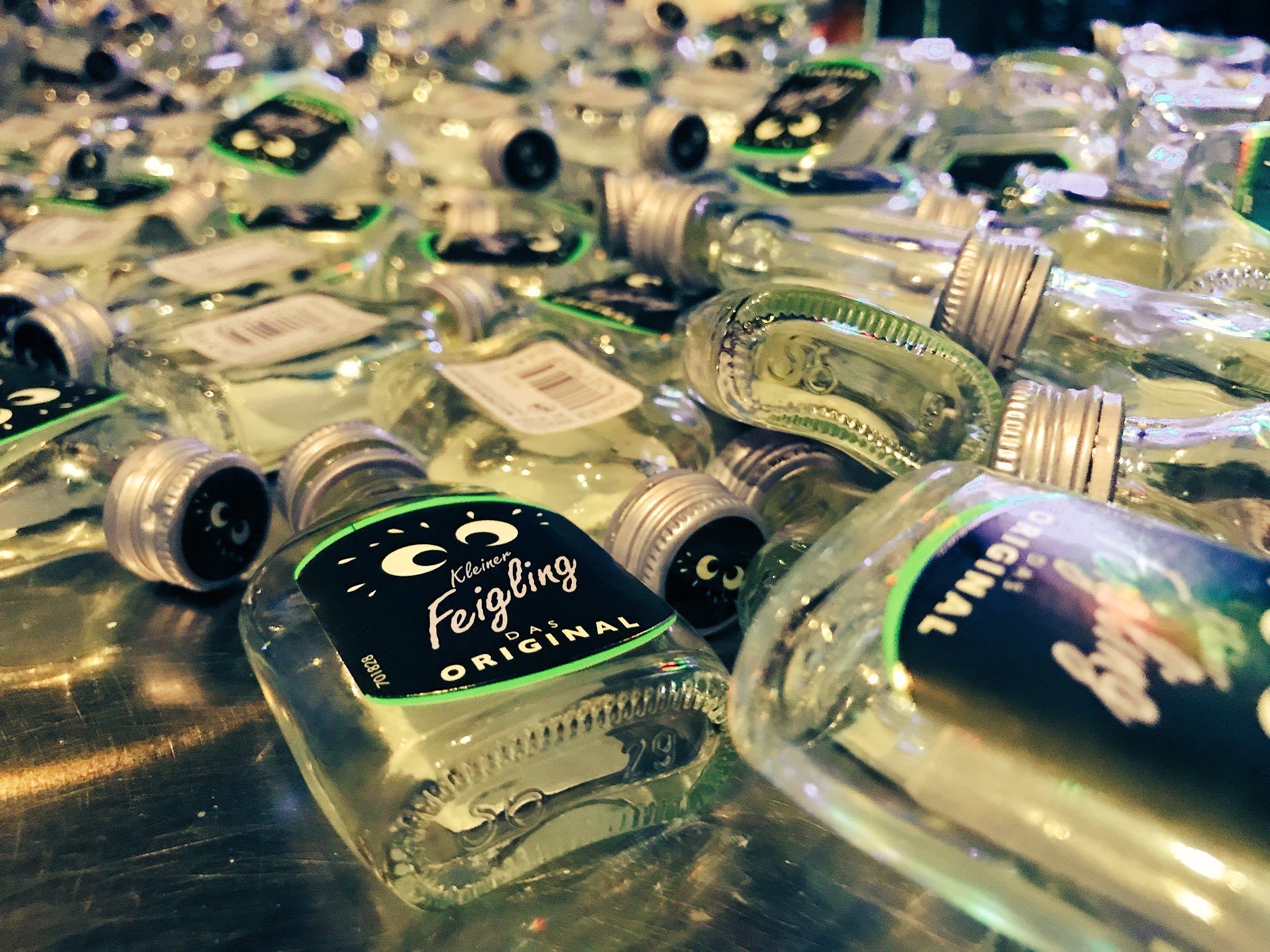 クライナーファイグリング 公式 Rt Hac Bot Pc壁紙に使えそうな出来栄え クライナーの大会 クライナー T Co Agi8lzuvdk Twitter