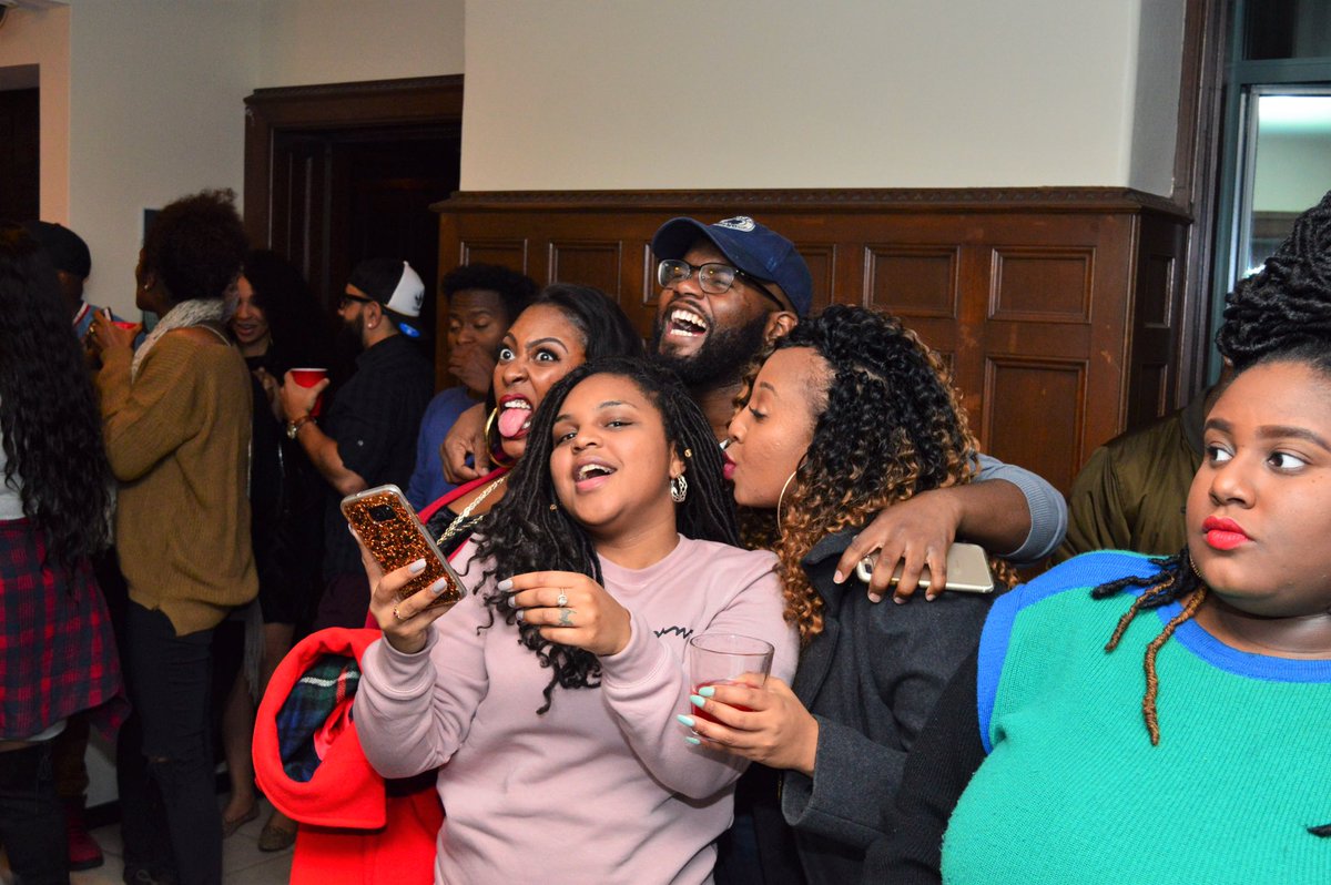StaceyAdventure's tweet photo. When @IssaRae &amp; @YvonneOrji inspire you to have your own #LemonPepperKickback ‼️ #ForTheCulture #STL https://t.co/exflNjuIlS
