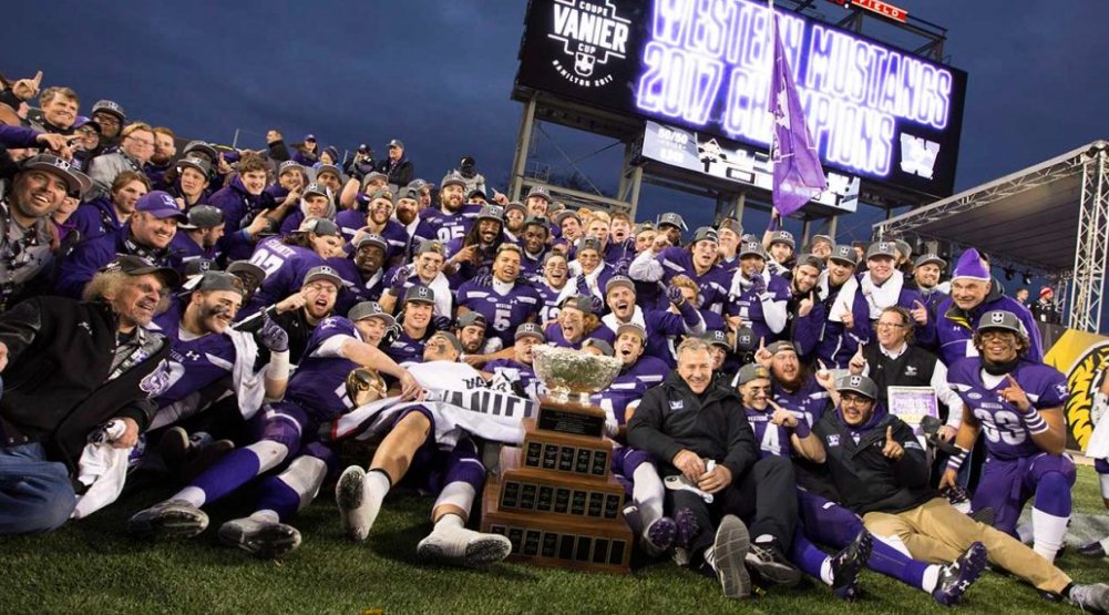 AugustDonnelly's tweet photo. Congratulations to My Alma Mater, @WesternU: 2017 #VanierCup Champions! #GoStangs #LAVvsWES #Mustangs #PurpleReign #Undefeated #USportsFootball #UWO #Vanier53 #WesternU https://t.co/aur8uiYSGd