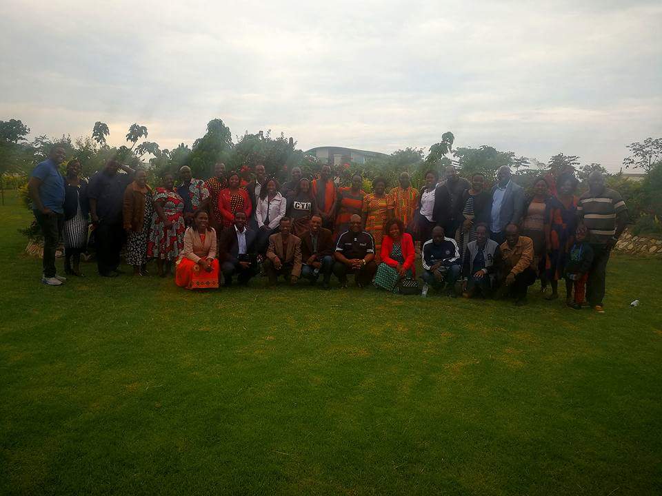 kudagara's tweet image. At Everbright Gardens discussing financial wellness with couples from Methodist Church (Budiriro 5).