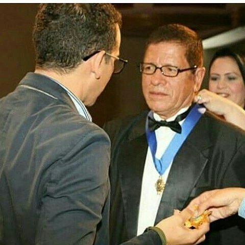 De parte del #SistemaenLara extendemos nuestras felicitaciones al profesor de la cátedra de clarinete, Pastor Blanco del #NucleoCubiro quien recibió la Orden General de División Juan Jacinto Lara en su primera clase, por el Día Internacional del Músico #Elsistemaenlara