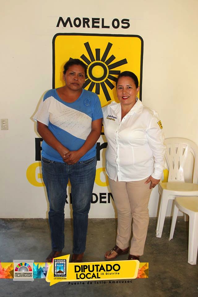 GPPRDMorelos's tweet photo. Apoyo económico a la C. Mónica Epifanio Hernández, del municipio de Amacuzac. @Julio_Espin #GPPRDMorelos https://t.co/2v4jTovFHn