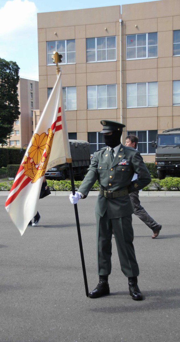 海外の万国反応記 Auf Twitter 外国人 忍者すぎるぜ 自衛隊の特殊部隊がカッコいいと海外で話題 T Co Qgyrnu9nxu