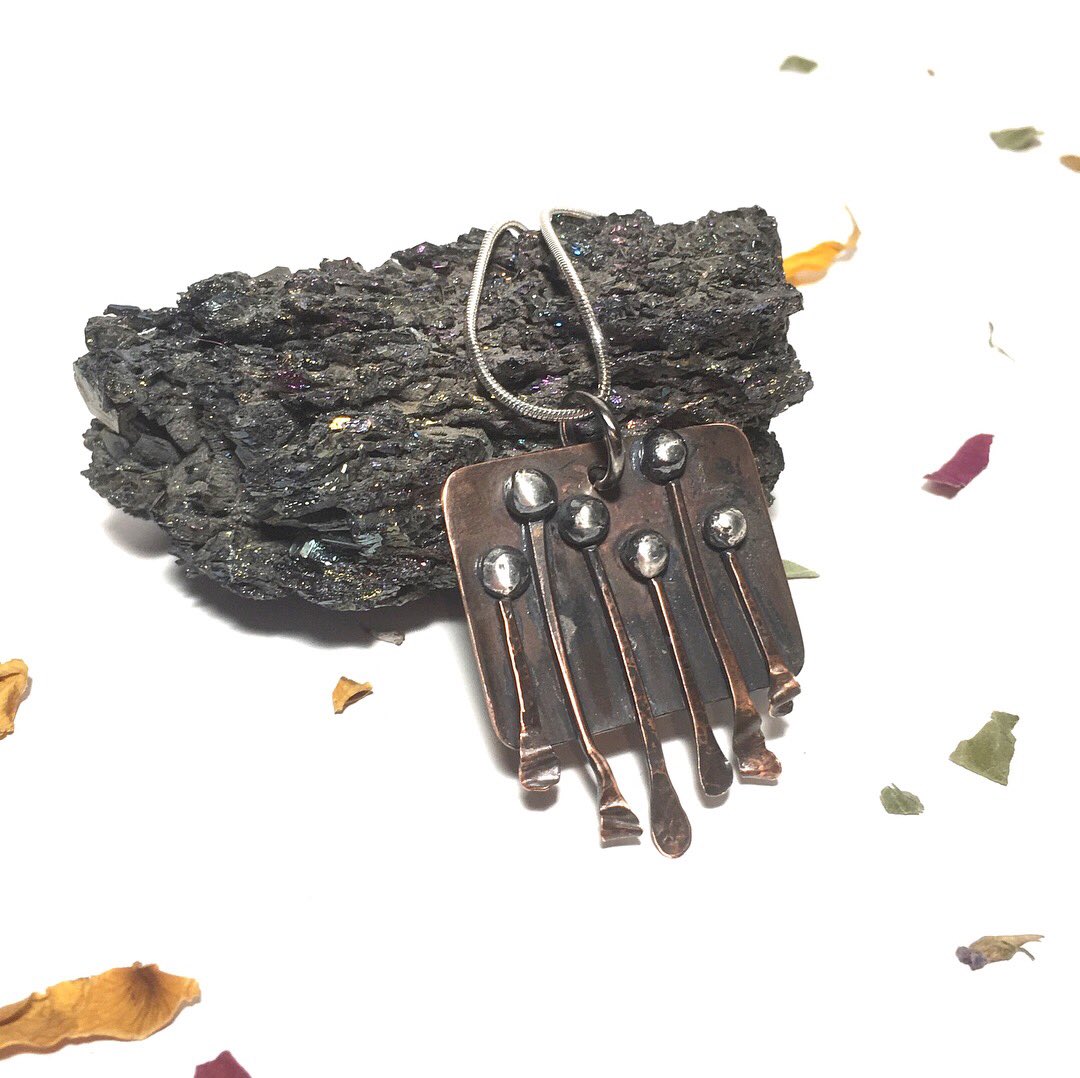 Melanie260198's tweet photo. Gorgeous gifts at https://t.co/Le8NibS4dG #10%off #selecteditems #handmade #jewellery https://t.co/IlFC3VRDvO