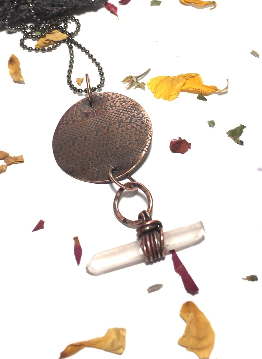 Melanie260198's tweet photo. Gorgeous gifts at https://t.co/Le8NibS4dG #10%off #selecteditems #handmade #jewellery https://t.co/IlFC3VRDvO