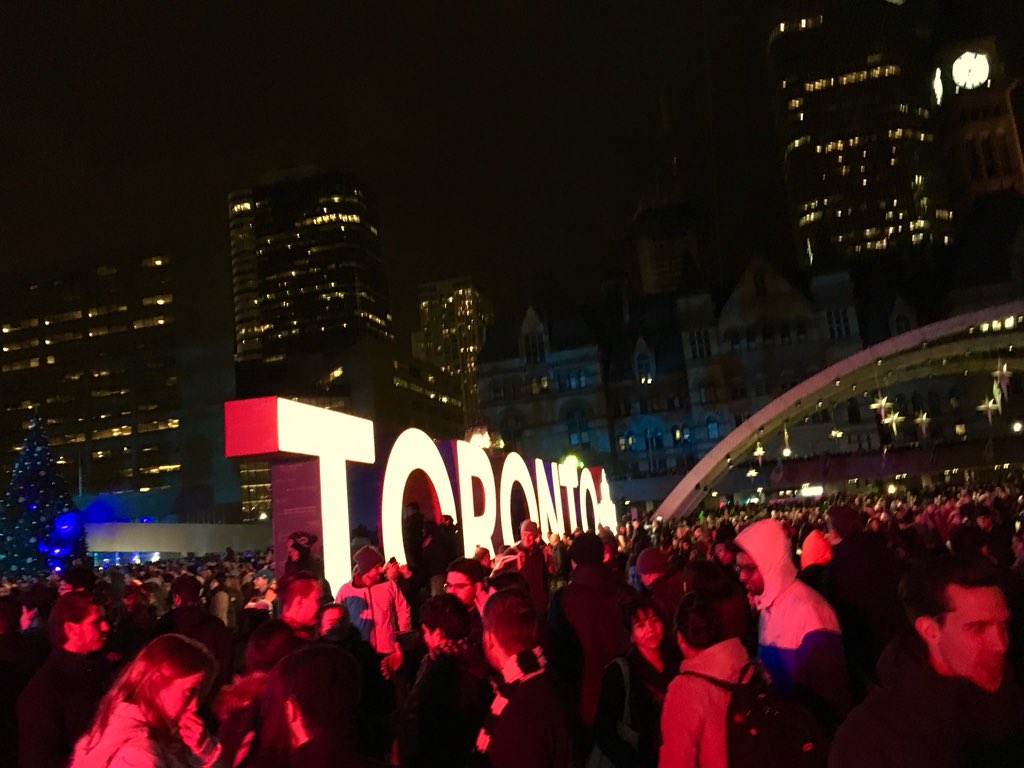 ZontaCanada1's tweet photo. We’re at the 3D #Toronto sign with a good crowd #ZontaOrangeLight #Share3DTO #16Days https://t.co/6AeZWG2p1w