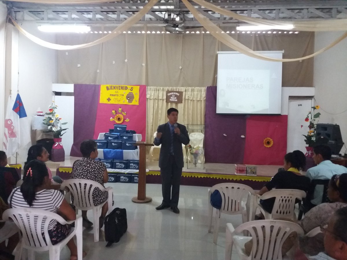 MilSan39's tweet photo. .@adventistasEC .@AdventistasMES .@YanezWashington Lanzamiento del programa para P.M y C.B para el distrito Perimetral https://t.co/KyWvjFMrSK