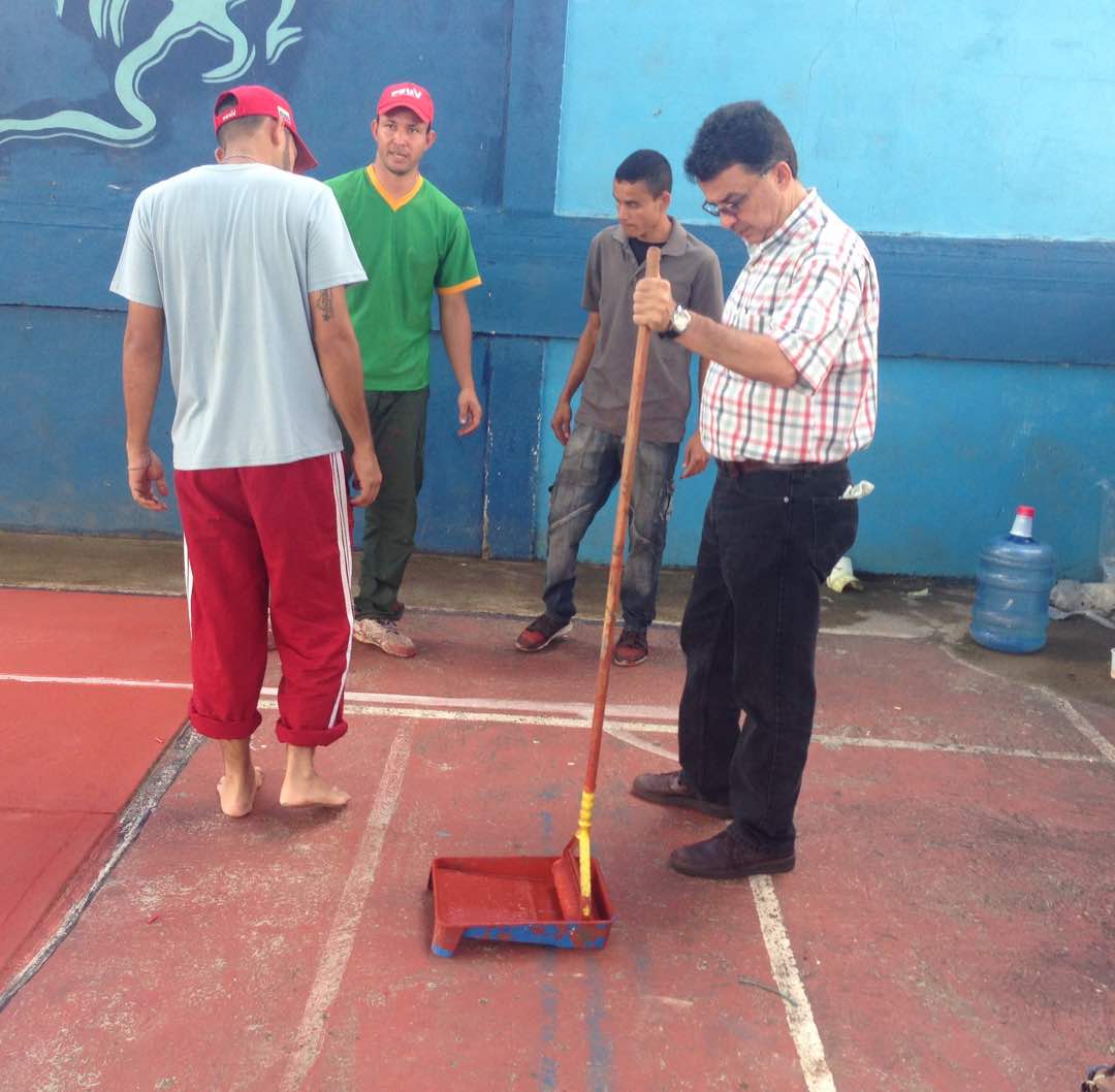 GobAmazonas's tweet photo. Gob #MiguelRodriguez: "En el Escondido 1, dimos continuidad al plan para recuperar una cancha todos los sábados..."
@MLambiente https://t.co/c0zJVGiNAS