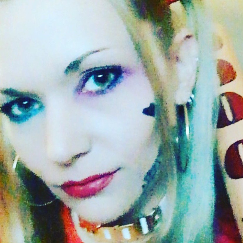 BerryThick420's tweet photo. #EagleLive,Fabulous 🔒♊️Harley😘❤️🖤(ID:4040696) is streaming, let’s go.
https://t.co/Y21iCvkW2u https://t.co/CXumXPoYmr