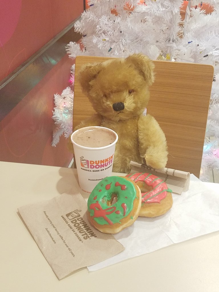 Sugar nirvana at Dunkin Donuts made perfect with a holiday Peppermint Hot Chocolate! #adventurebear #dunkin