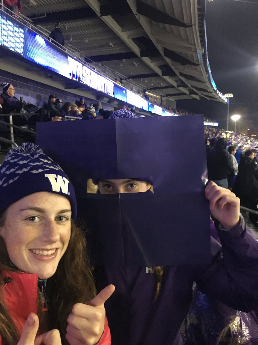 MFWinery's tweet photo. Game ready!   #woof https://t.co/M8ZytO0Das