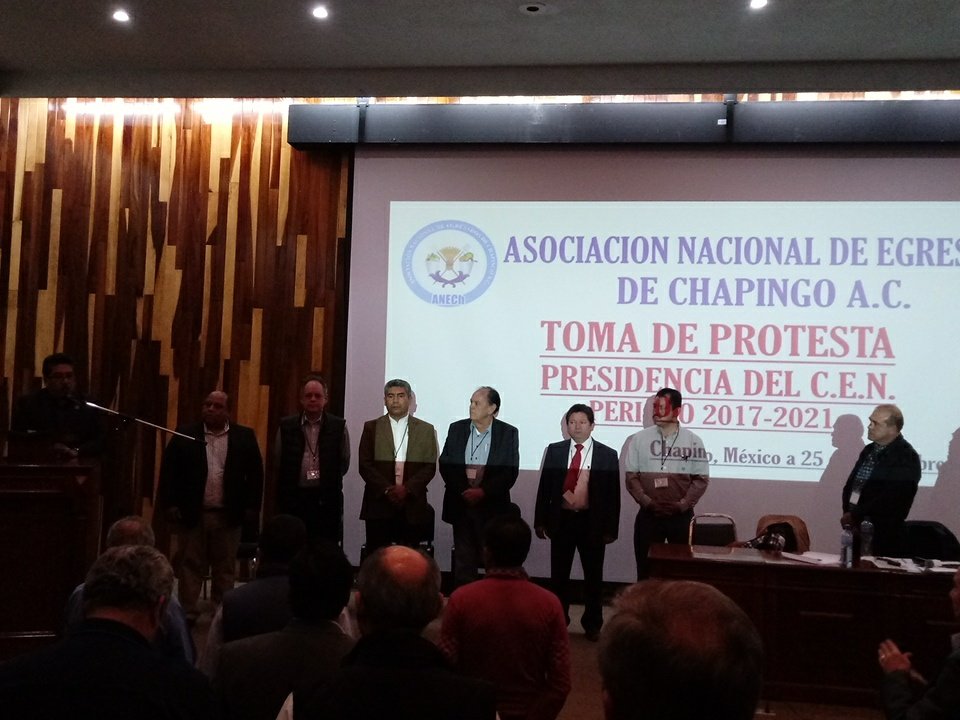 az_luis's tweet photo. Nos esperan grandes éxitos como Chapingueros
#Tomadeprotesta2017-2021 ANECh https://t.co/xp3BefkwBx