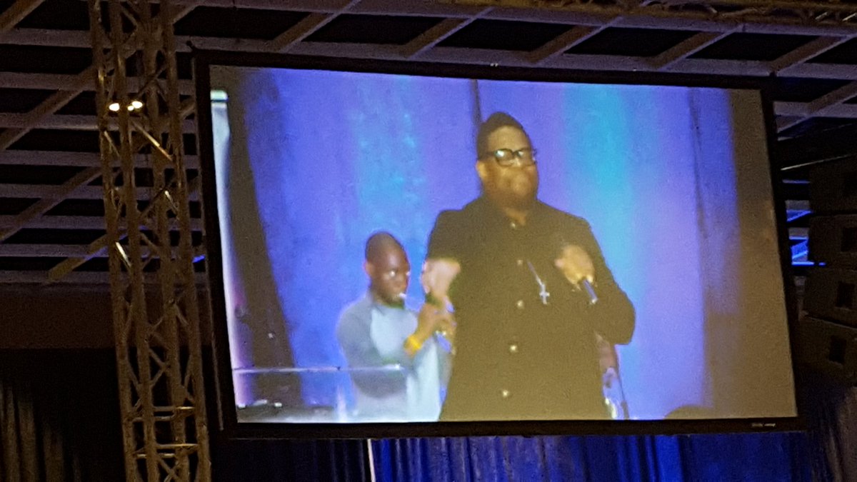 ladymax47's tweet photo. .@pastormurph is preaching a word at our @COGHQ @COGYD "God's about to give it all back"! #BlackFriday #HappyThanksgi #34thYouthConvention https://t.co/J8kvrfwsZH