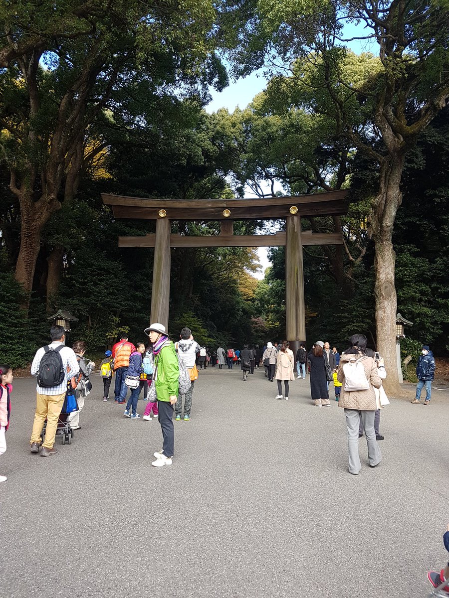 iBeDreamChasing's tweet photo. I might just bump into Ryo and Aya. Yes? @arkiCpsanti #MeijiJingu #BucketListtoLove #romanceclass https://t.co/NMTGm869R6