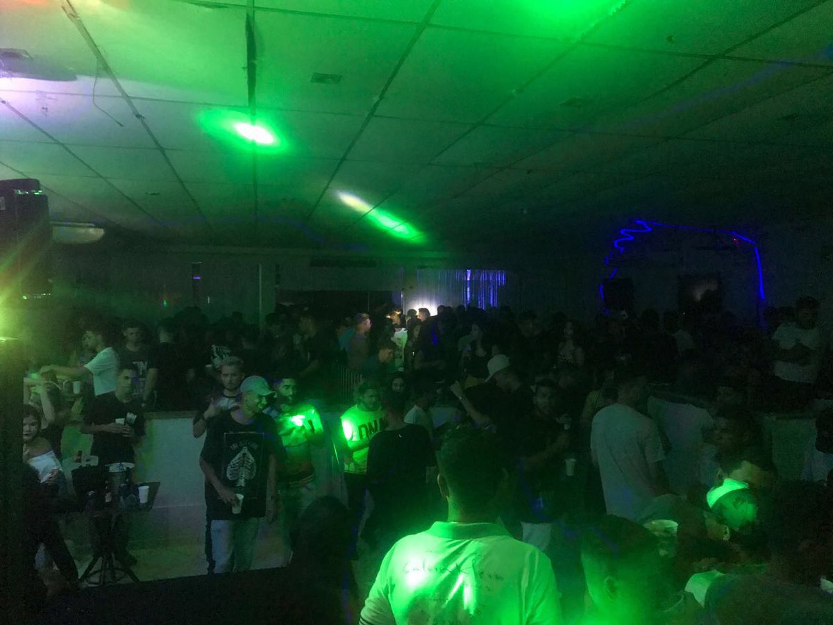 FestLost's tweet photo. Passando pra agradecer a esse público lindo, festa ficou de verdade, super lotação na casa, mal dava pra dançar, Foi ritmo louco do início ao fim e não vi ninguém parado! É a #LostParty!!! https://t.co/xlYwkKmEtR