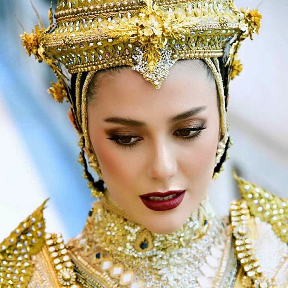 WPongphai's tweet photo. มารีญาและน้องเมขลาสวยมากในชุดประจำชาติ #MissUniverse #THAILAND https://t.co/sf2zq0ysT6