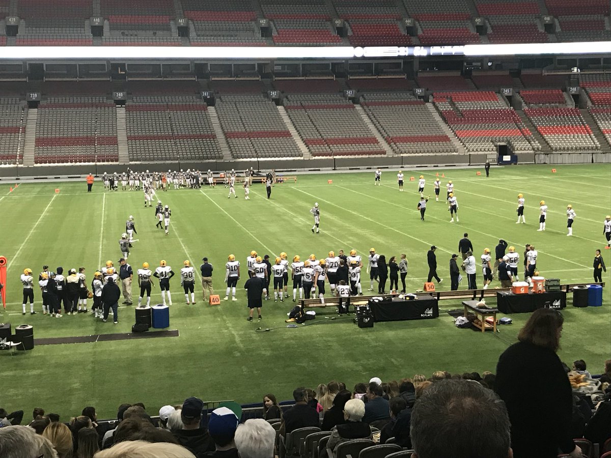 Devils making a comeback! 22-32 in the 3rd <a href="/SDSSSundevils/">@SDSSSundevils</a>